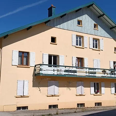 Le Nesdel Apartment *